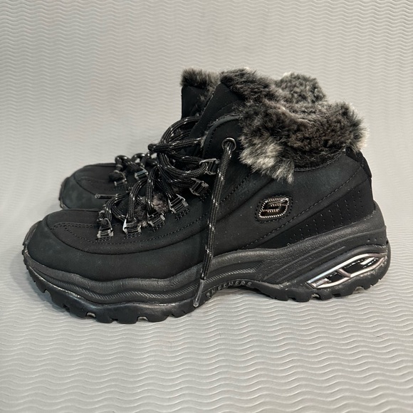 SKECHERS - Picture 1 of 8